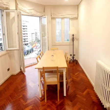 Piso Lujo En Gran Via Con Garaje * ヴィーゴ