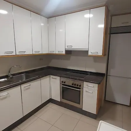 Piso Lujo En Gran Via Con Garaje アパート