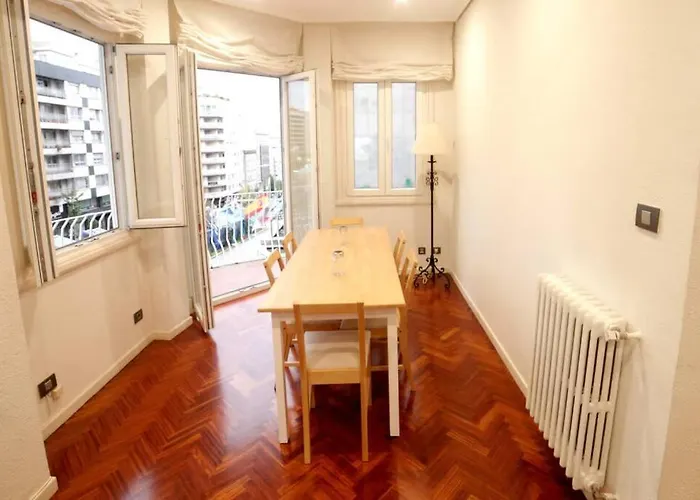 Piso Lujo En Gran Via Con Garaje * Comarca de Vigo