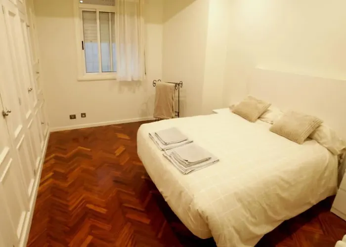 Piso Lujo En Gran Via Con Garaje Βίγκο