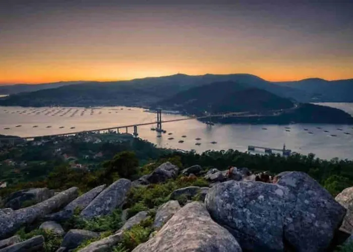Piso Lujo En Gran Via Con Garaje Βίγκο